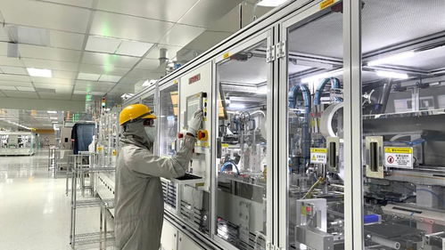 十年磨一劍 從跟跑到領跑，中國液晶面板與通訊設備的雙重逆襲